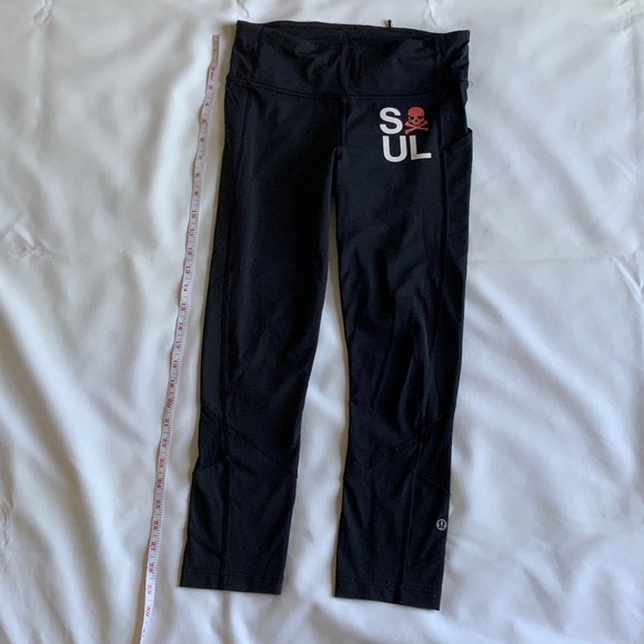 Lululemon Athletica Soul cicle capri Black Leggings with Red Skull Design - Picture 8 of 11